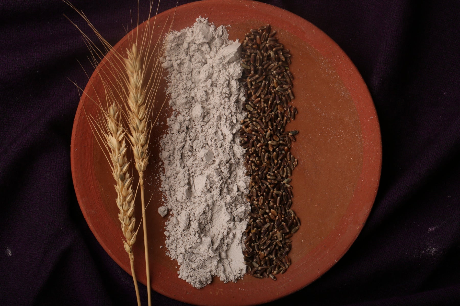 OOO Farms Kala Gehu Flour